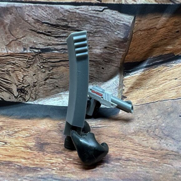 Loot Crate Exclusive 10-Doh! Korben's Alley Vinyl Figure by Squid Kids Ink - Picture 2 of 7